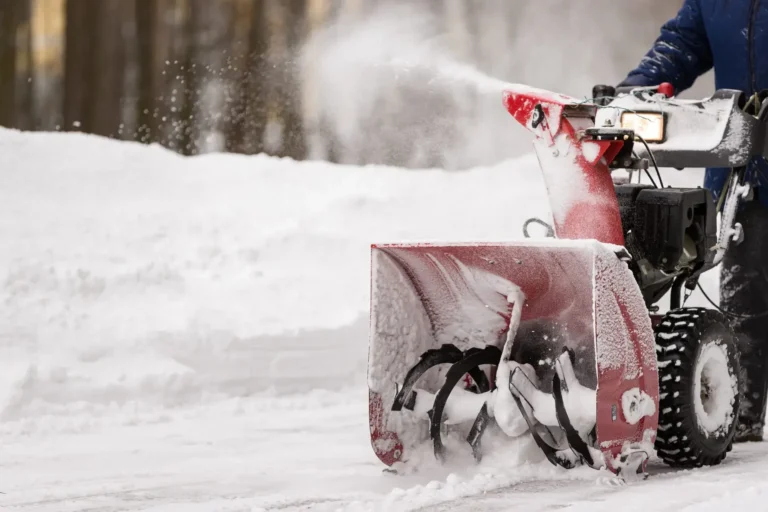 Residential Snow Removal Service 2048x1365 1